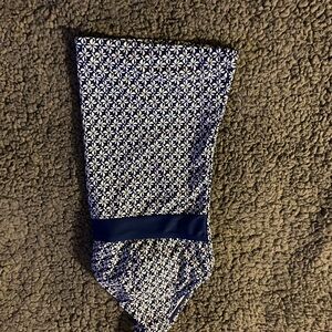 Blue and White Patterned Top